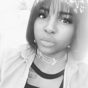 Meet your Posher, Deejah